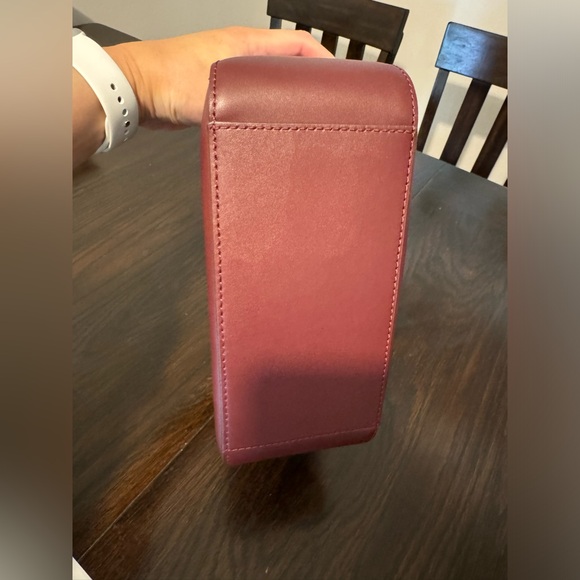 Michael Kors Lyra Small Women Leather Bucket Shoulder Bag (ox blood) - Picture 4 of 7